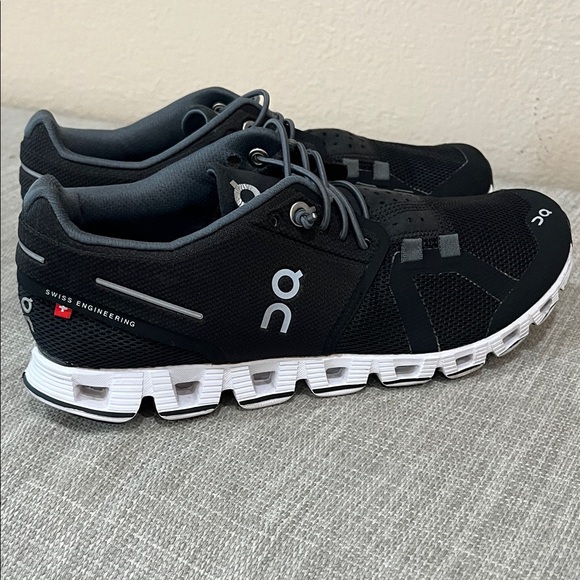 On Running Shoes - On Running Cloud women’s Athletic Shoes - Black with White Sole
